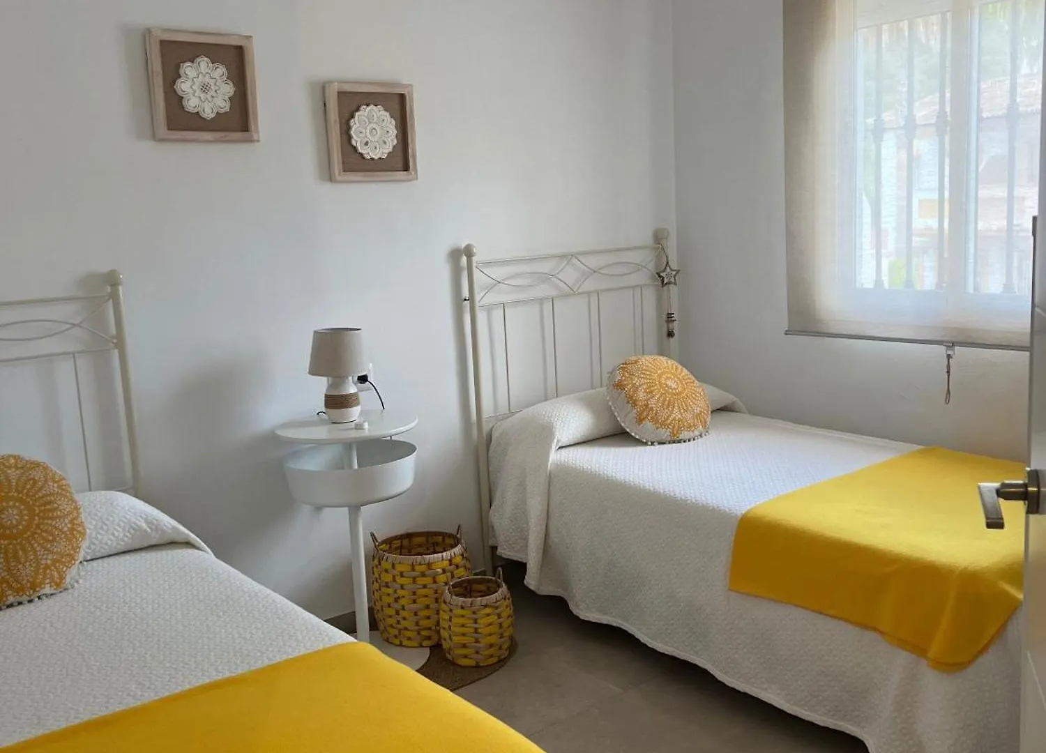 Apartment Casa Rural Las Rosas De Benaojan