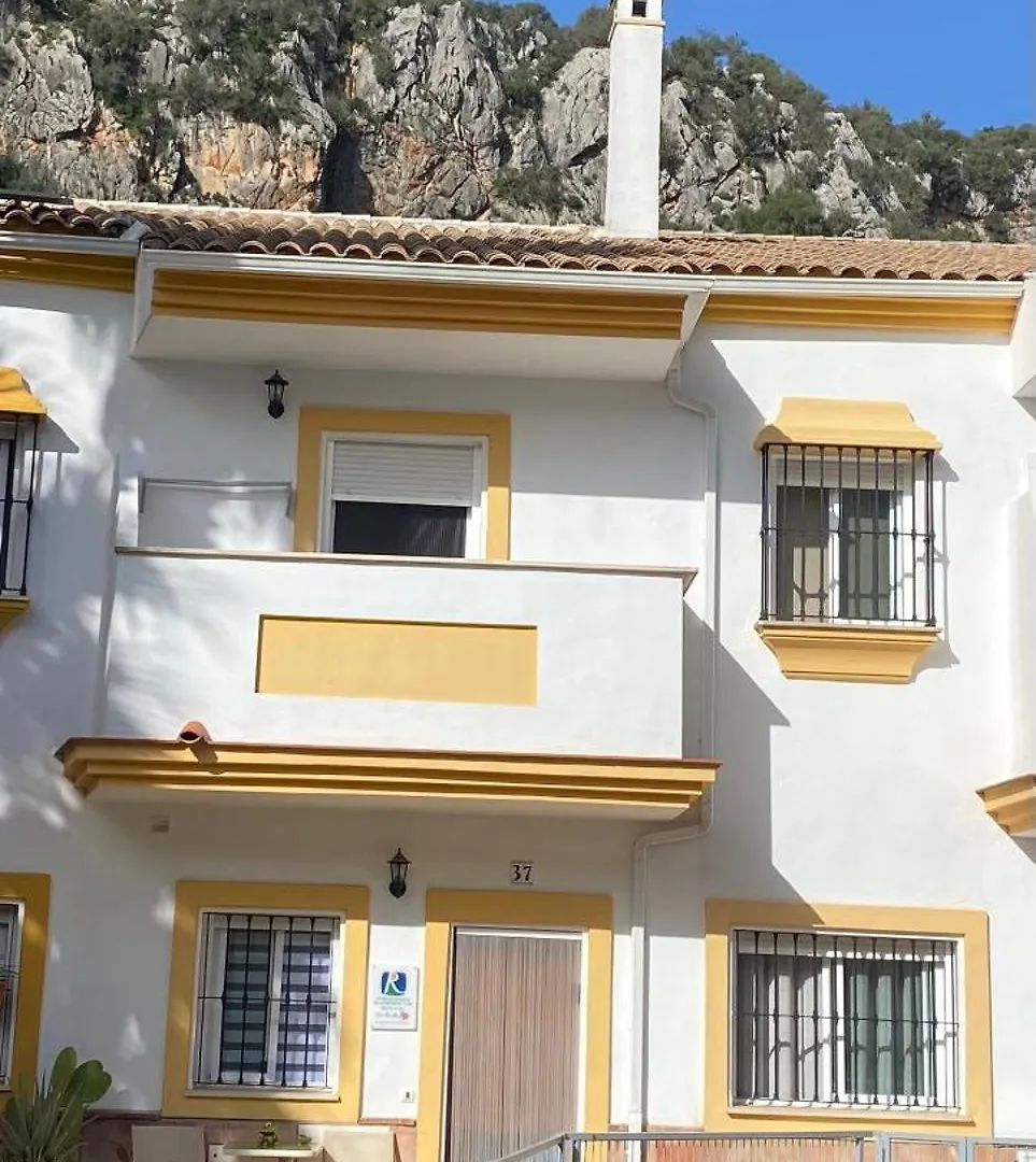 Apartment Casa Rural Las Rosas De Benaojan